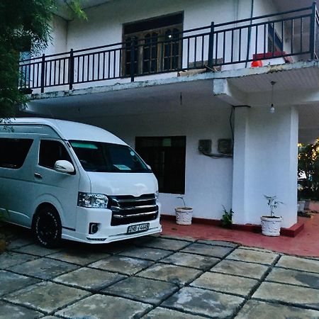 Adisham Village Home Beragala Esterno foto